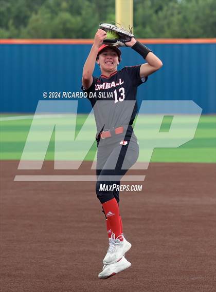 Thumbnail 1 in Bridgeland vs Tomball (UIL Softball 6A Region 2 Bi District) photogallery.