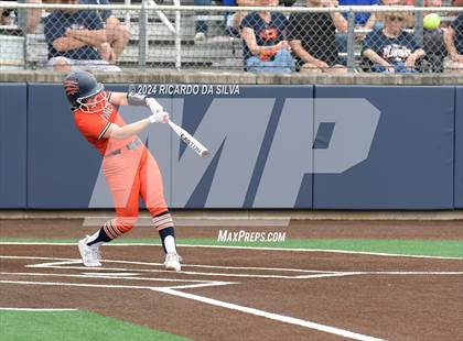 Thumbnail 1 in Bridgeland vs Tomball (UIL Softball 6A Region 2 Bi District) photogallery.