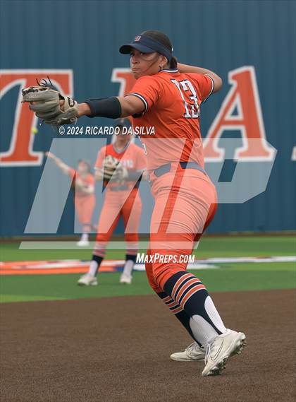 Thumbnail 1 in Bridgeland vs Tomball (UIL Softball 6A Region 2 Bi District) photogallery.