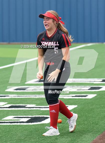 Thumbnail 3 in Bridgeland vs Tomball (UIL Softball 6A Region 2 Bi District) photogallery.