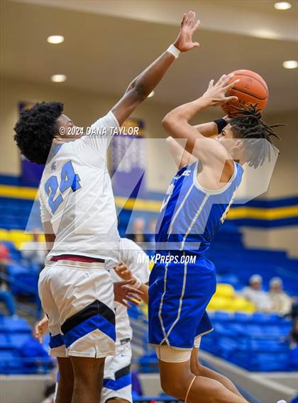 Thumbnail 3 in Keene vs North Crowley (HD Howard Classic) photogallery.