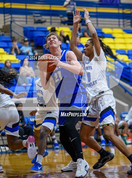 Thumbnail 3 in Keene vs North Crowley (HD Howard Classic) photogallery.