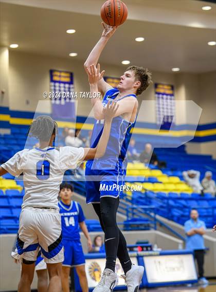 Thumbnail 2 in Keene vs North Crowley (HD Howard Classic) photogallery.