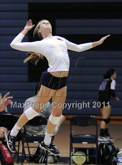 Thumbnail 3 in Lakewood vs. Great Oak (2010 Durango Fall Classic) photogallery.