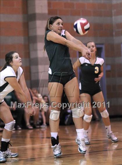 Thumbnail 1 in Lakewood vs. Great Oak (2010 Durango Fall Classic) photogallery.