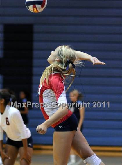 Thumbnail 1 in Lakewood vs. Great Oak (2010 Durango Fall Classic) photogallery.