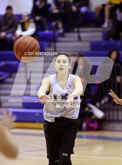 Thumbnail 2 in Anchor Bay @ Utica Eisenhower photogallery.