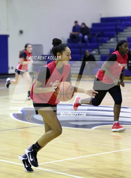 Thumbnail 2 in Anchor Bay @ Utica Eisenhower photogallery.