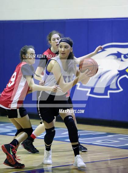 Thumbnail 3 in Anchor Bay @ Utica Eisenhower photogallery.