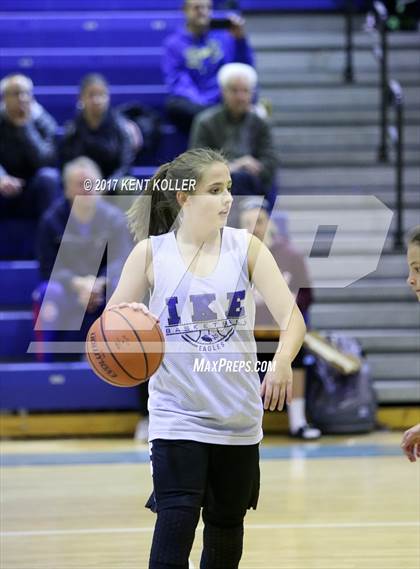 Thumbnail 3 in Anchor Bay @ Utica Eisenhower photogallery.