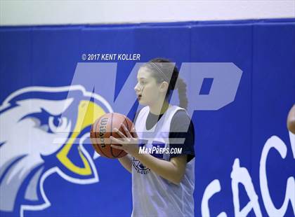 Thumbnail 2 in Anchor Bay @ Utica Eisenhower photogallery.