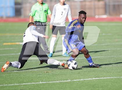 Thumbnail 1 in Santa Rosa vs Foothill (Winter Soccer Classic) photogallery.