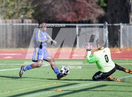 Thumbnail 2 in Santa Rosa vs Foothill (Winter Soccer Classic) photogallery.