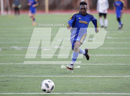 Thumbnail 1 in Santa Rosa vs Foothill (Winter Soccer Classic) photogallery.