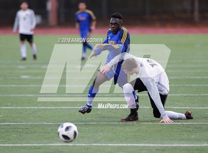 Thumbnail 2 in Santa Rosa vs Foothill (Winter Soccer Classic) photogallery.
