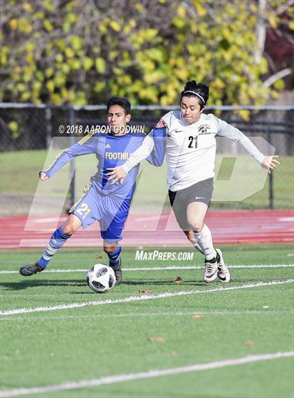Thumbnail 1 in Santa Rosa vs Foothill (Winter Soccer Classic) photogallery.