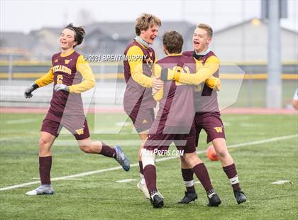Thumbnail 1 in Windsor vs. Mesa Ridge (CHSAA 4A Playoffs Rd 1) photogallery.