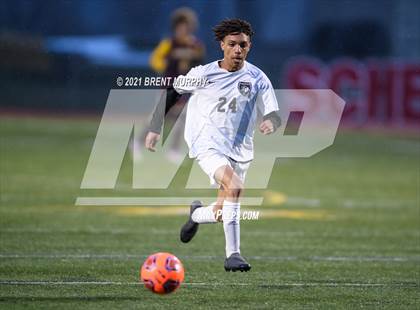 Thumbnail 2 in Windsor vs. Mesa Ridge (CHSAA 4A Playoffs Rd 1) photogallery.