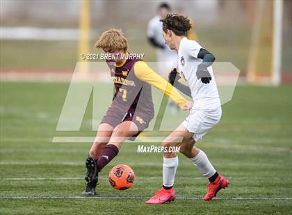 Thumbnail 1 in Windsor vs. Mesa Ridge (CHSAA 4A Playoffs Rd 1) photogallery.