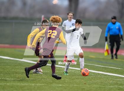 Thumbnail 3 in Windsor vs. Mesa Ridge (CHSAA 4A Playoffs Rd 1) photogallery.