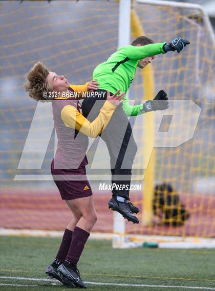 Thumbnail 1 in Windsor vs. Mesa Ridge (CHSAA 4A Playoffs Rd 1) photogallery.