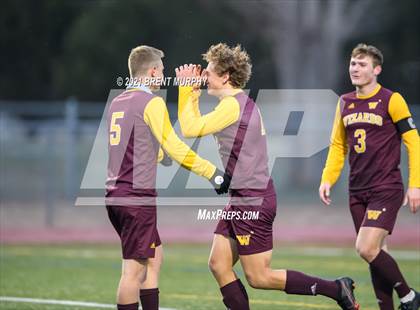 Thumbnail 2 in Windsor vs. Mesa Ridge (CHSAA 4A Playoffs Rd 1) photogallery.