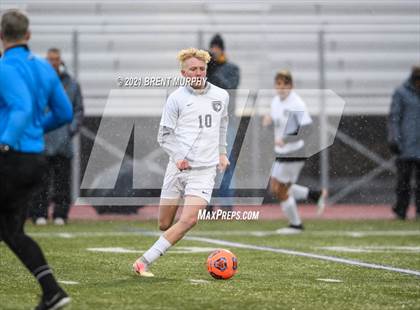 Thumbnail 2 in Windsor vs. Mesa Ridge (CHSAA 4A Playoffs Rd 1) photogallery.