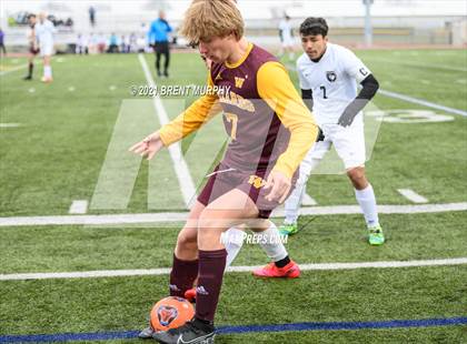 Thumbnail 1 in Windsor vs. Mesa Ridge (CHSAA 4A Playoffs Rd 1) photogallery.