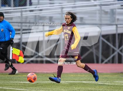 Thumbnail 3 in Windsor vs. Mesa Ridge (CHSAA 4A Playoffs Rd 1) photogallery.