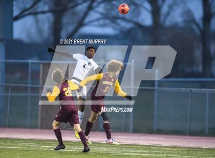 Thumbnail 3 in Windsor vs. Mesa Ridge (CHSAA 4A Playoffs Rd 1) photogallery.