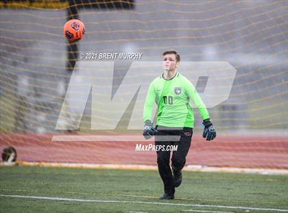 Thumbnail 2 in Windsor vs. Mesa Ridge (CHSAA 4A Playoffs Rd 1) photogallery.