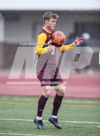 Thumbnail 3 in Windsor vs. Mesa Ridge (CHSAA 4A Playoffs Rd 1) photogallery.