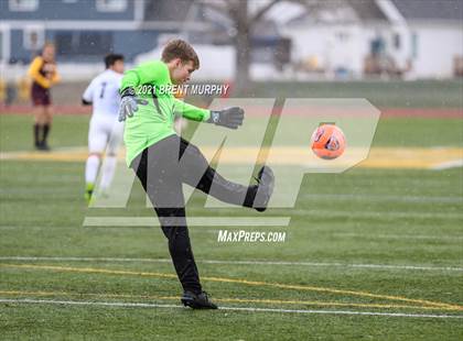 Thumbnail 2 in Windsor vs. Mesa Ridge (CHSAA 4A Playoffs Rd 1) photogallery.