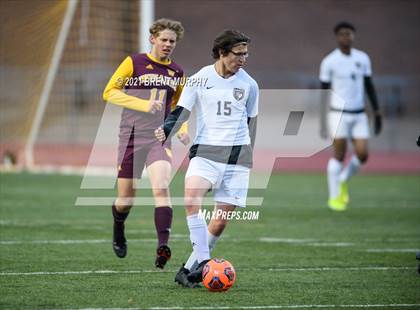 Thumbnail 2 in Windsor vs. Mesa Ridge (CHSAA 4A Playoffs Rd 1) photogallery.