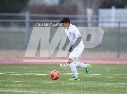 Thumbnail 3 in Windsor vs. Mesa Ridge (CHSAA 4A Playoffs Rd 1) photogallery.