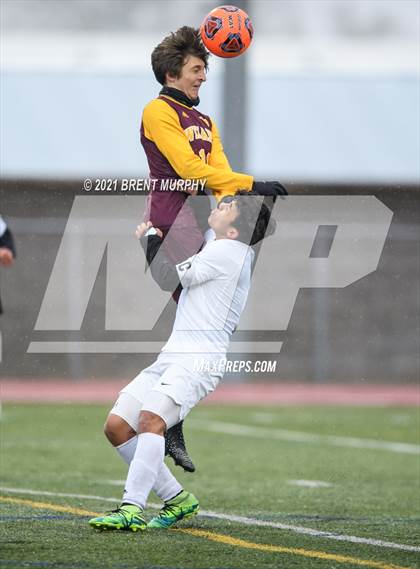 Thumbnail 1 in Windsor vs. Mesa Ridge (CHSAA 4A Playoffs Rd 1) photogallery.