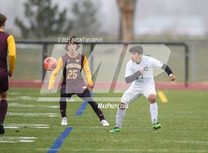 Thumbnail 2 in Windsor vs. Mesa Ridge (CHSAA 4A Playoffs Rd 1) photogallery.