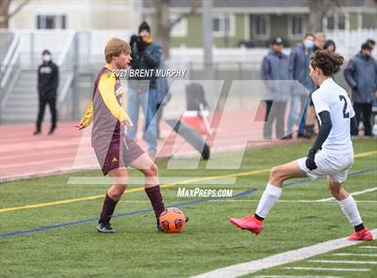 Thumbnail 2 in Windsor vs. Mesa Ridge (CHSAA 4A Playoffs Rd 1) photogallery.