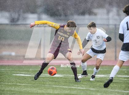 Thumbnail 3 in Windsor vs. Mesa Ridge (CHSAA 4A Playoffs Rd 1) photogallery.