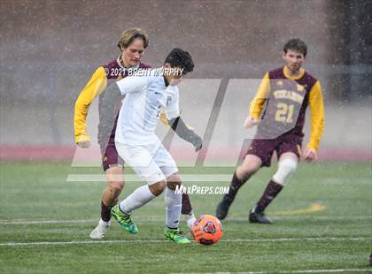 Thumbnail 1 in Windsor vs. Mesa Ridge (CHSAA 4A Playoffs Rd 1) photogallery.