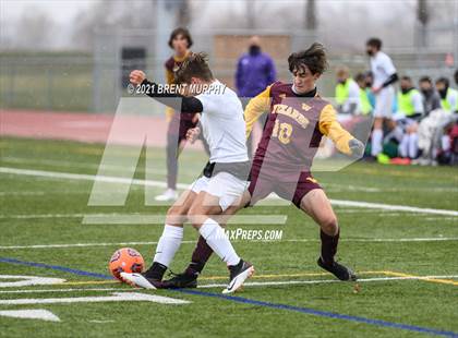 Thumbnail 3 in Windsor vs. Mesa Ridge (CHSAA 4A Playoffs Rd 1) photogallery.