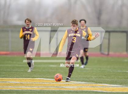 Thumbnail 3 in Windsor vs. Mesa Ridge (CHSAA 4A Playoffs Rd 1) photogallery.