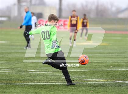 Thumbnail 2 in Windsor vs. Mesa Ridge (CHSAA 4A Playoffs Rd 1) photogallery.