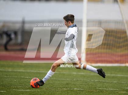 Thumbnail 2 in Windsor vs. Mesa Ridge (CHSAA 4A Playoffs Rd 1) photogallery.