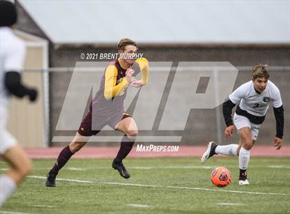 Thumbnail 1 in Windsor vs. Mesa Ridge (CHSAA 4A Playoffs Rd 1) photogallery.