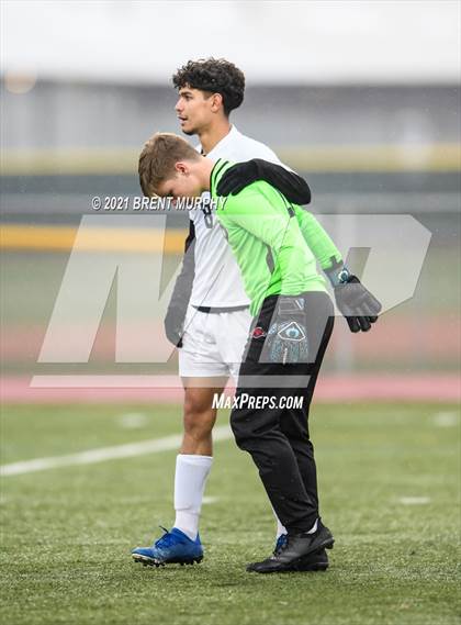 Thumbnail 3 in Windsor vs. Mesa Ridge (CHSAA 4A Playoffs Rd 1) photogallery.