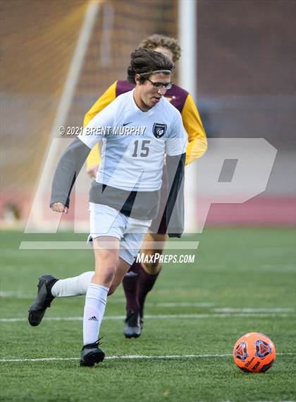 Thumbnail 1 in Windsor vs. Mesa Ridge (CHSAA 4A Playoffs Rd 1) photogallery.