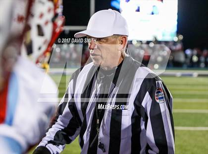 Thumbnail 2 in Harrisonville vs. Webb City photogallery.