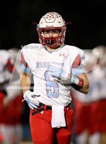 Thumbnail 2 in Harrisonville vs. Webb City photogallery.