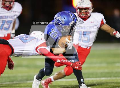 Thumbnail 3 in Harrisonville vs. Webb City photogallery.